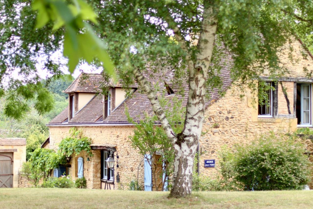 Les Perroutis Villa Saint-Alvère Kültér fotó