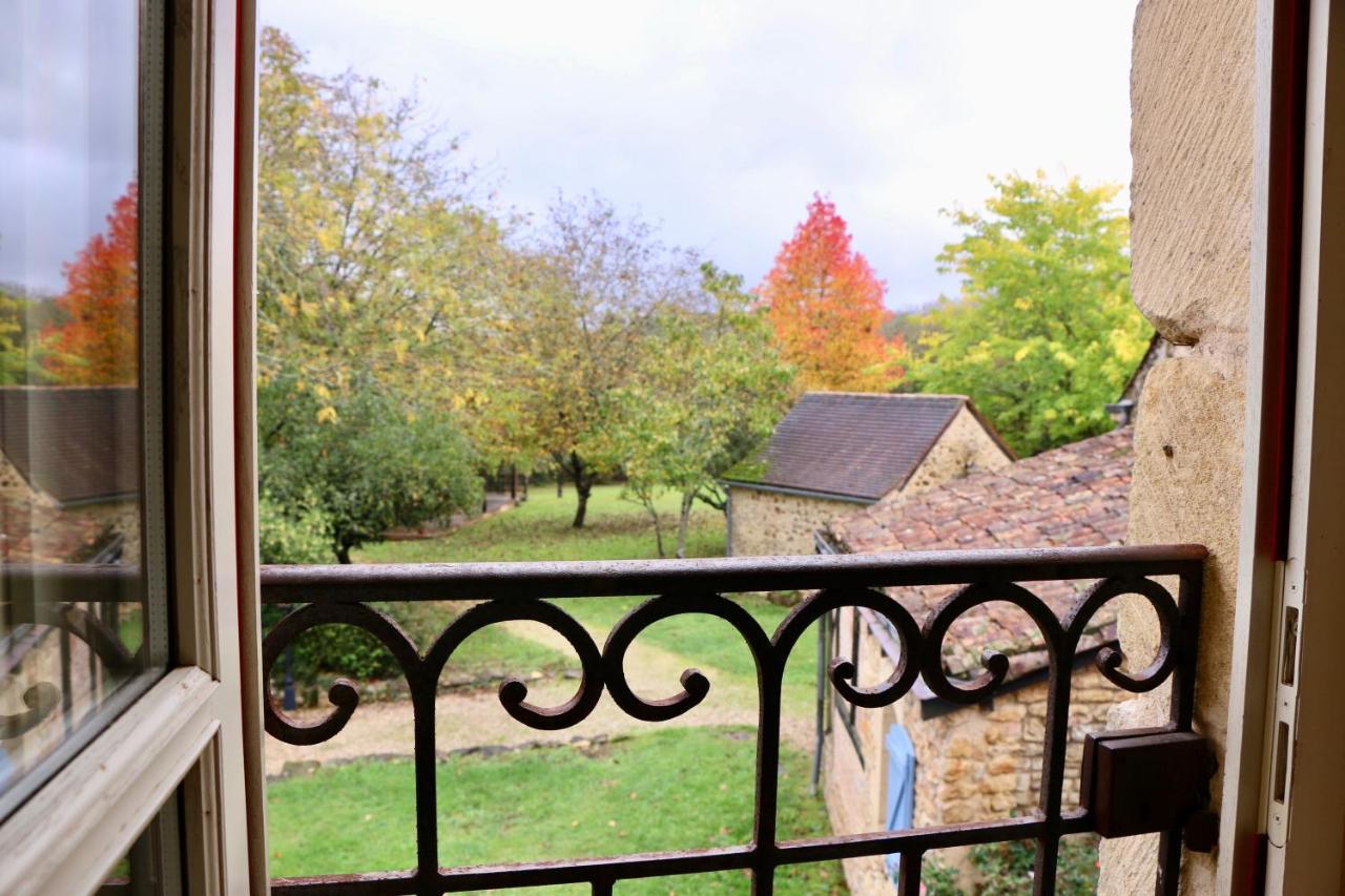 Les Perroutis Villa Saint-Alvère Kültér fotó