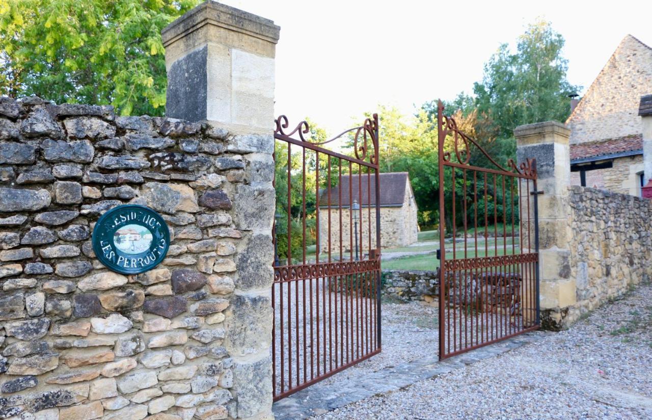 Les Perroutis Villa Saint-Alvère Kültér fotó