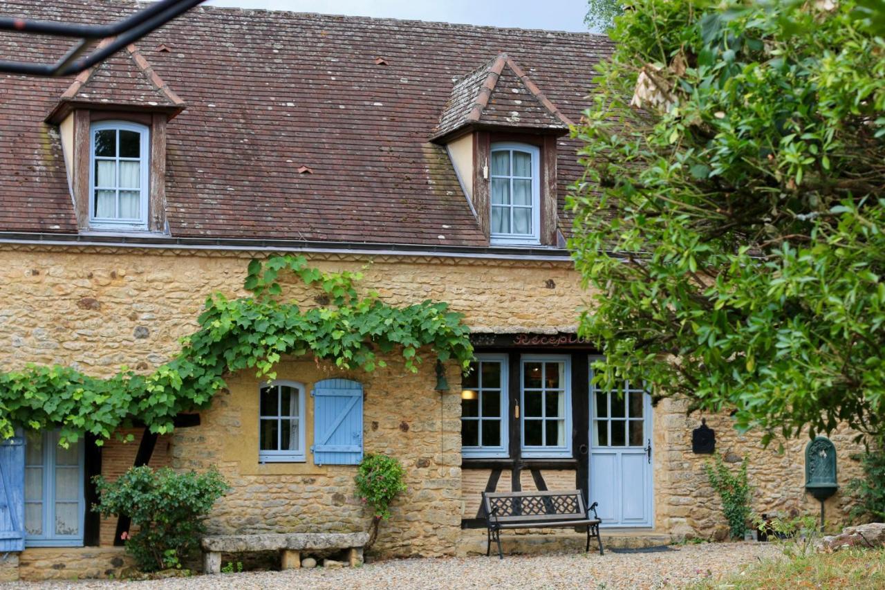 Les Perroutis Villa Saint-Alvère Kültér fotó