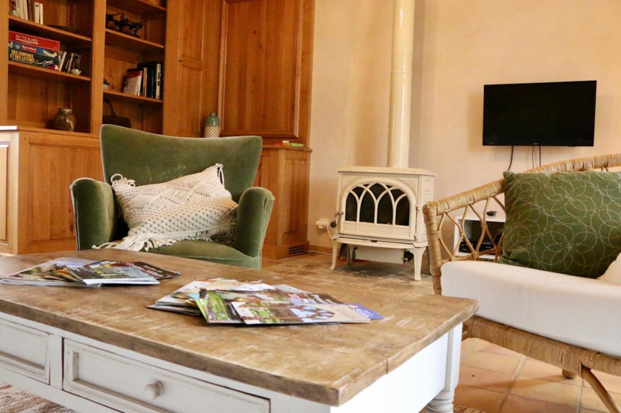 Les Perroutis Villa Saint-Alvère Kültér fotó